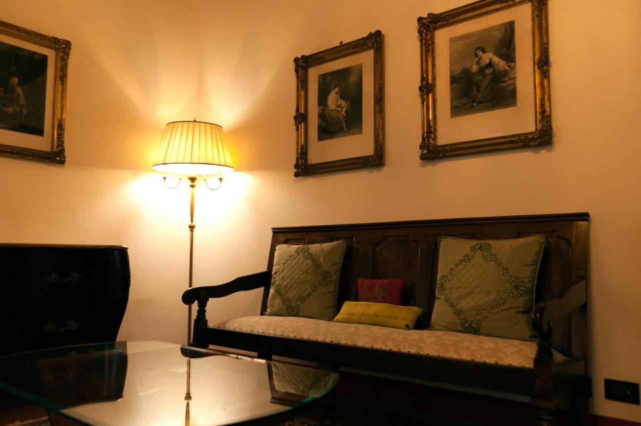 Palazzo Benucci Bed & Breakfast San Gimignano Luaran gambar